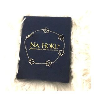 Na Hoku Floating Plumeria Bracelet-14k white gold